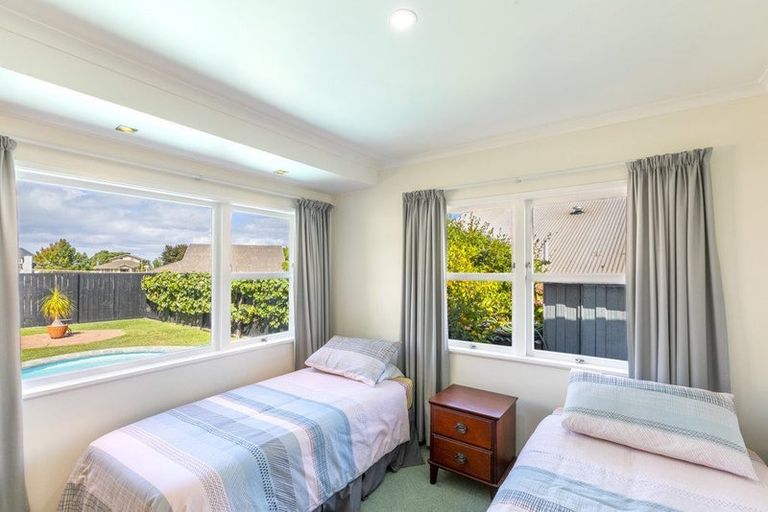Photo of property in 16 Gladstone Road, Bluff Hill, Napier, 4110