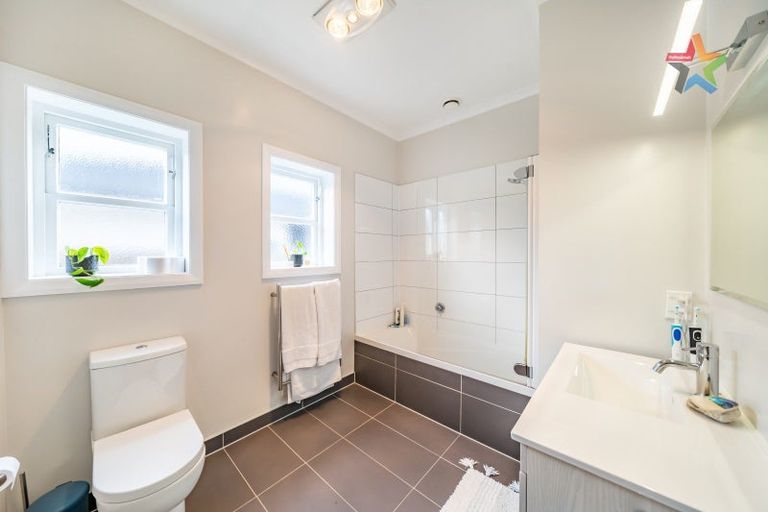 Photo of property in 69 Waiwhetu Road, Waterloo, Lower Hutt, 5011