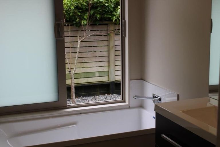 Photo of property in 24 Cresswell Place, Johnsonville, Wellington, 6037