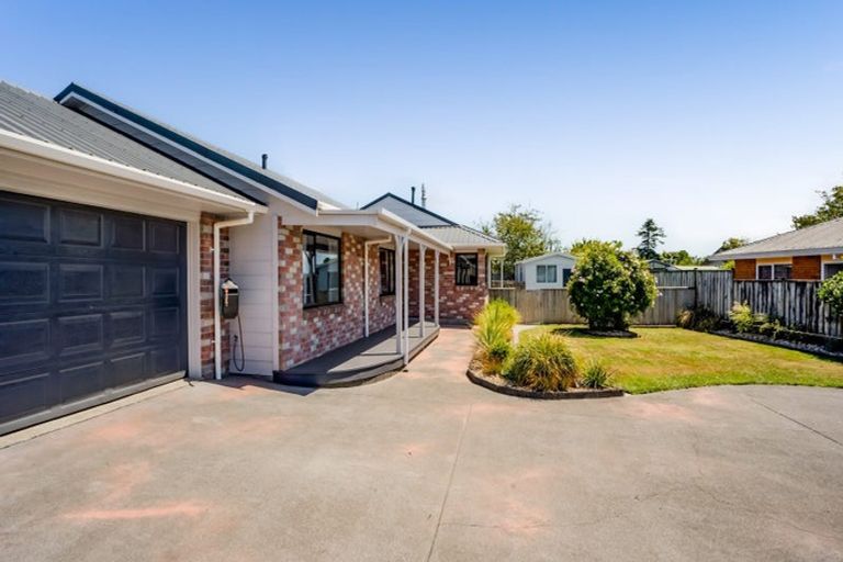 Photo of property in 30 Nikau Street, Inglewood, 4330