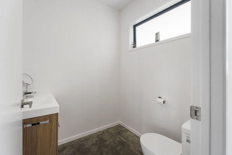 Photo of property in 130 Hurworth Road, Hurworth, New Plymouth, 4371