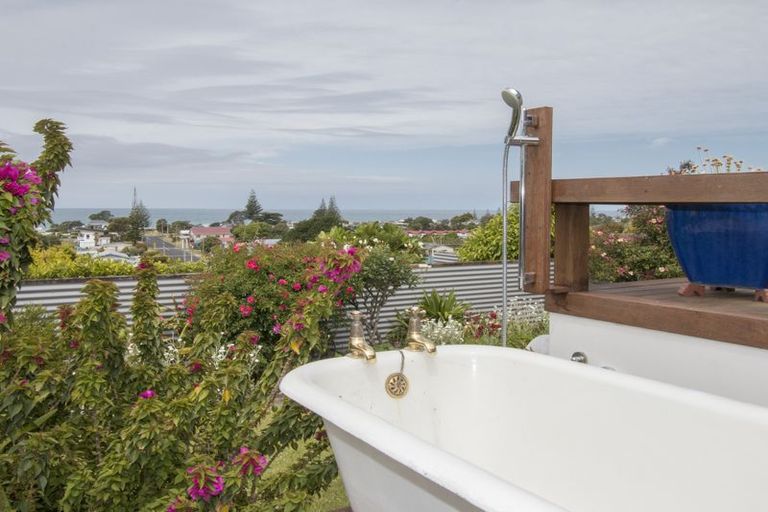 Photo of property in 8 Mayor View Terrace, Waihi Beach, 3611