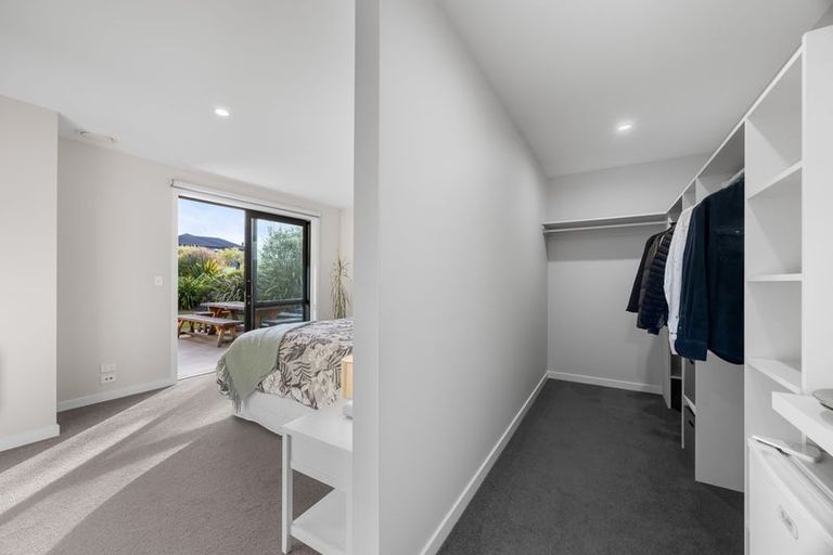 Photo of property in 3 Kirimoko Crescent, Wanaka, 9305