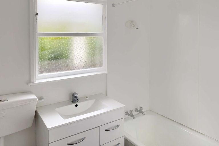 Photo of property in 109 Knights Road, Hutt Central, Lower Hutt, 5010