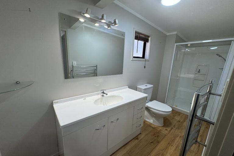 Photo of property in 55 Blakeborough Drive, Forrest Hill, Auckland, 0620