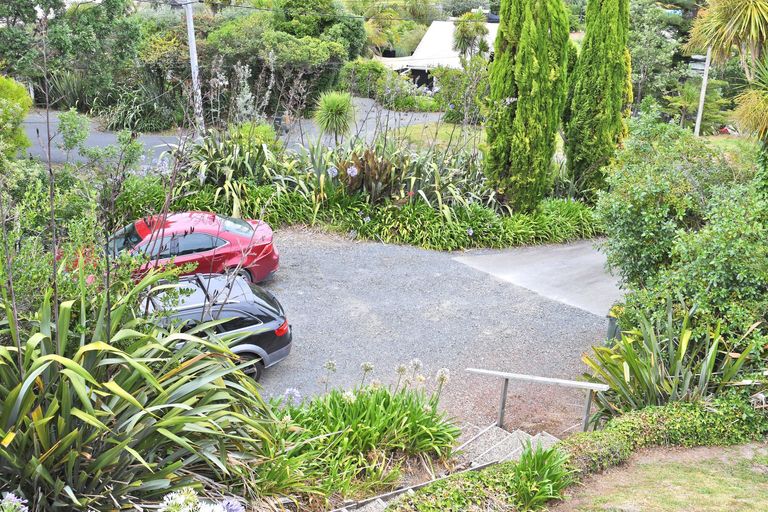 Photo of property in 3 Kendale Drive, Leigh, 0985