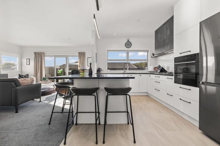 Photo of property in 17 John Burke Drive, Aotea, Porirua, 5024