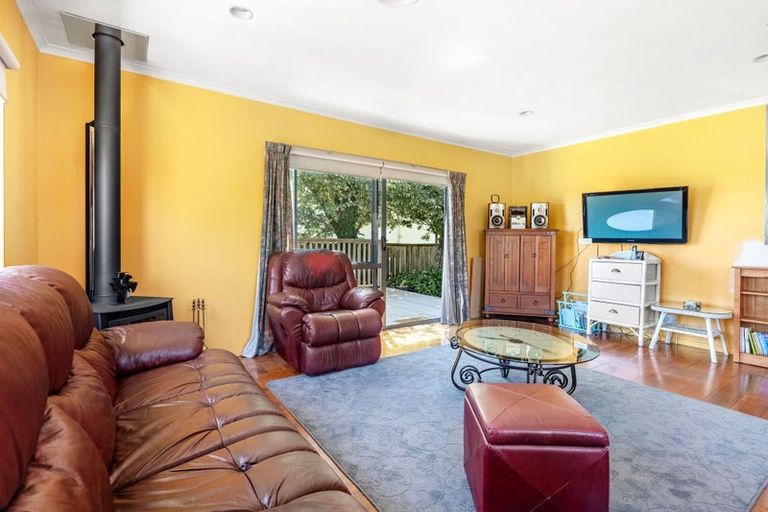 Photo of property in 47 Wallath Road, Westown, New Plymouth, 4310