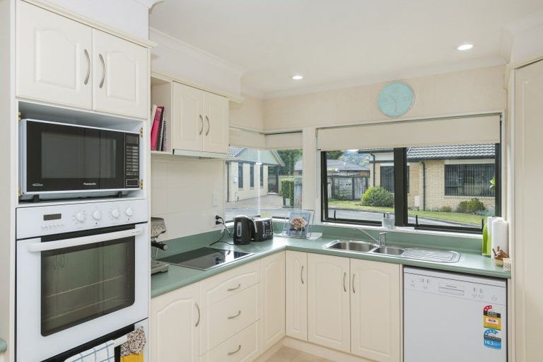 Photo of property in 4 Coulston Place, Riverdale, Gisborne, 4010