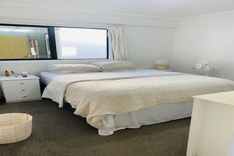 Photo of property in 806a Papamoa Beach Road, Papamoa Beach, Papamoa, 3118