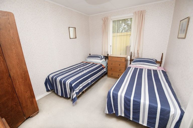 Photo of property in 5 Gillies Crescent, Waimarama, Havelock North, 4294