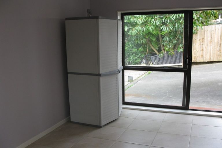 Photo of property in 31 Haseler Crescent, Howick, Auckland, 2014