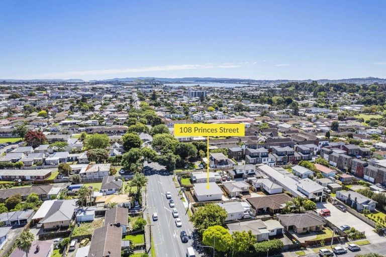 Photo of property in 108a Princes Street, Pukekohe, 2120