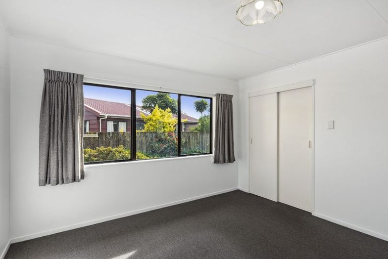 Photo of property in 99 Queens Road, Waikanae Beach, Waikanae, 5036