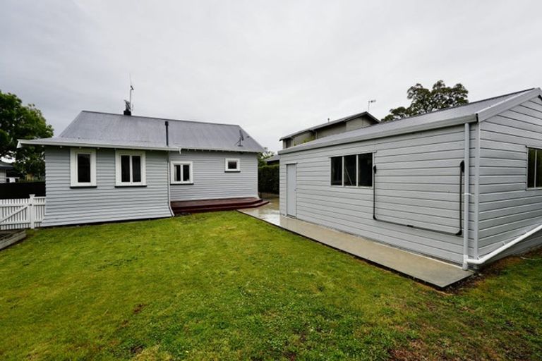 Photo of property in 16 Karamu Avenue, Takaro, Palmerston North, 4410