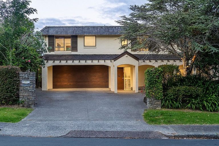 Photo of property in 14 Park Rise, Campbells Bay, Auckland, 0630