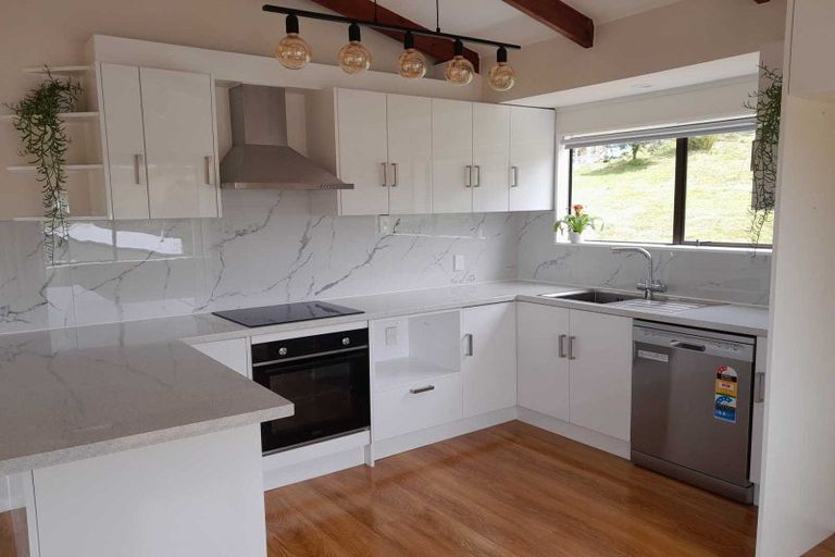 Photo of property in 7 Harrys Place, Kawakawa, 0210