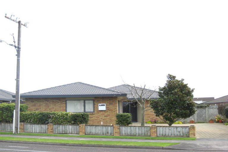 Photo of property in 348 Mangorei Road, Merrilands, New Plymouth, 4312