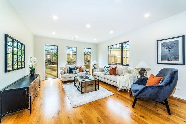 Photo of property in 49 Blacks Road, Greenhithe, Auckland, 0632