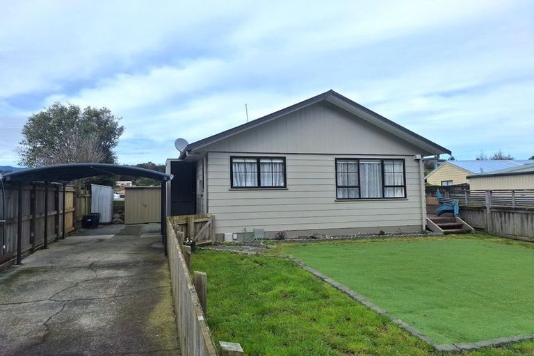 Photo of property in 84 Gillespies Road, Birchville, Upper Hutt, 5018