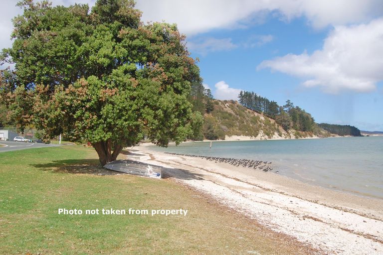 Photo of property in 914 Whakapirau Road, Whakapirau, Maungaturoto, 0583