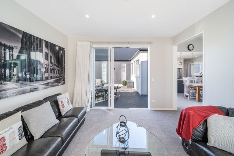 Photo of property in 10 Silver Peaks Drive, West Melton, 7618