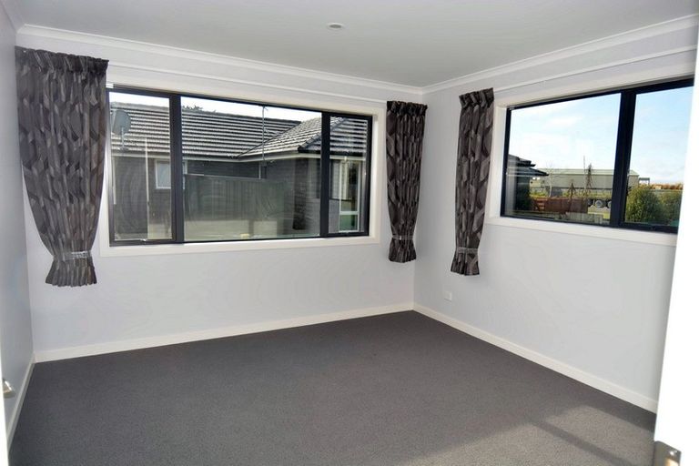 Photo of property in 85 Kilmarnock Street, Wallacetown, 9816