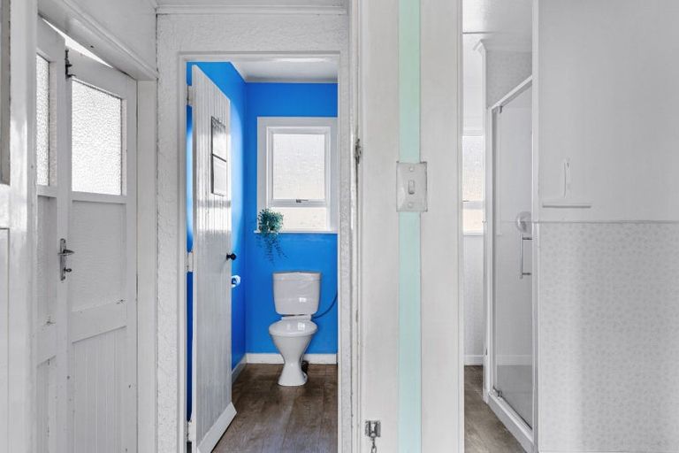 Photo of property in 20 King Street, Waitara, 4320