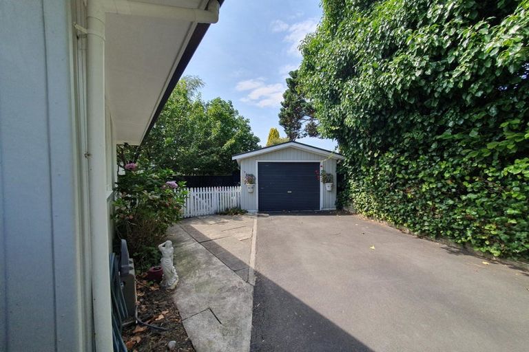Photo of property in 112 Napier Road, Havelock North, 4130