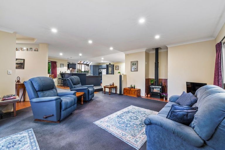 Photo of property in 4 Tellin Close, Massey, Auckland, 0614