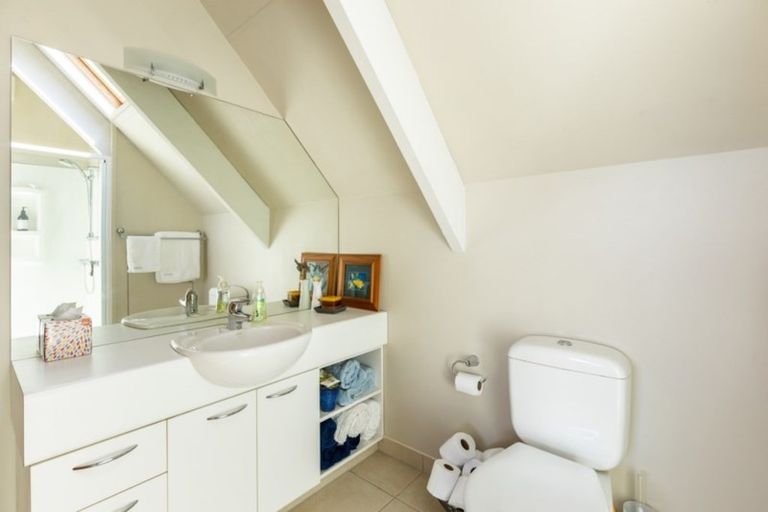 Photo of property in 30 Whitby Road, Britannia Heights, Nelson, 7010