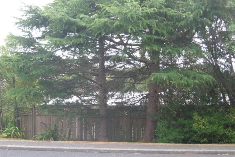 Photo of property in 50 Archers Road, Glenfield, Auckland, 0629