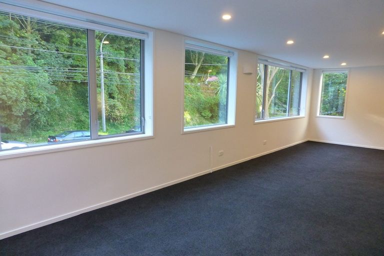 Photo of property in 125b Glenmore Street, Kelburn, Wellington, 6012