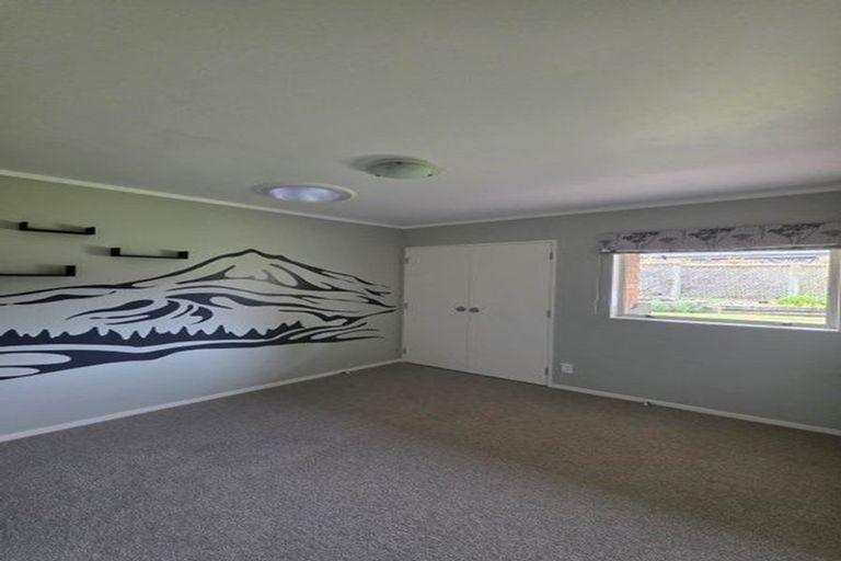 Photo of property in 10 Lynwood Place, Owhata, Rotorua, 3010