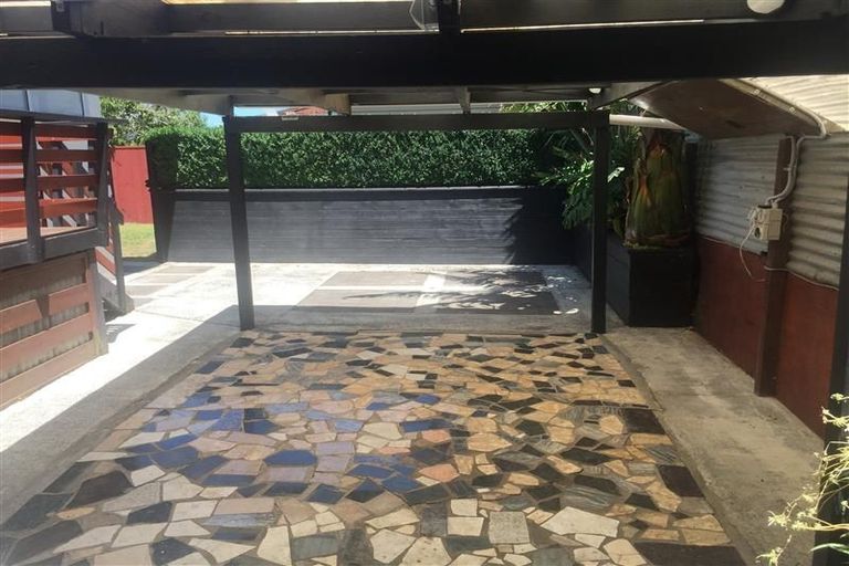 Photo of property in 2/26 Navigator Place, Papatoetoe, Auckland, 2025