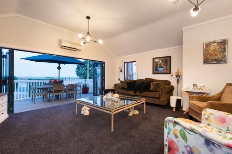 Photo of property in 4 Oceanbeach Road, Mount Maunganui, 3116