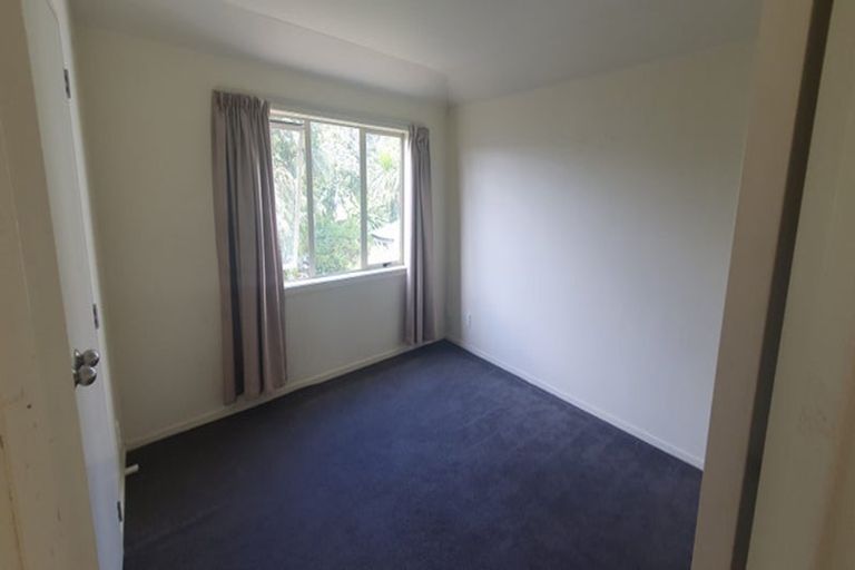 Photo of property in 7/20 Fields Parade, Oteha, Auckland, 0632