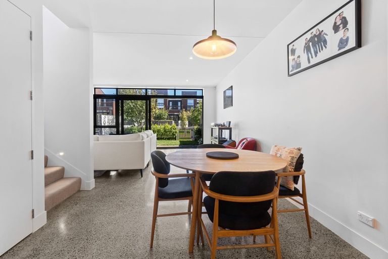 Photo of property in 27 Isitt Road, Hobsonville, Auckland, 0616