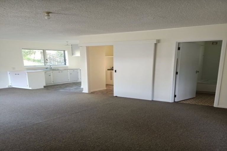 Photo of property in 16b Memorial Drive, Parahaki, Whangarei, 0112