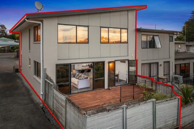 Photo of property in 9/12 Schnapper Rock Road, Schnapper Rock, Auckland, 0632