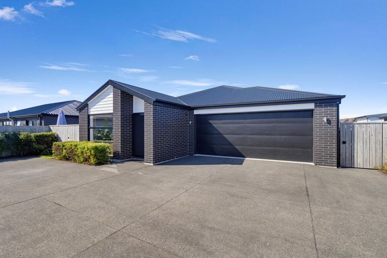 Photo of property in 22 Perendale Street, Belfast, Christchurch, 8051