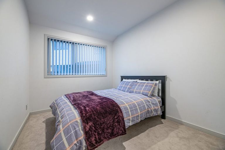 Photo of property in 120 San Valentino Drive, Henderson, Auckland, 0612