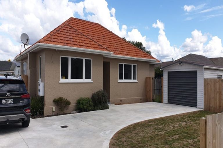 Photo of property in 11 Cochrane Street, Fairy Springs, Rotorua, 3015