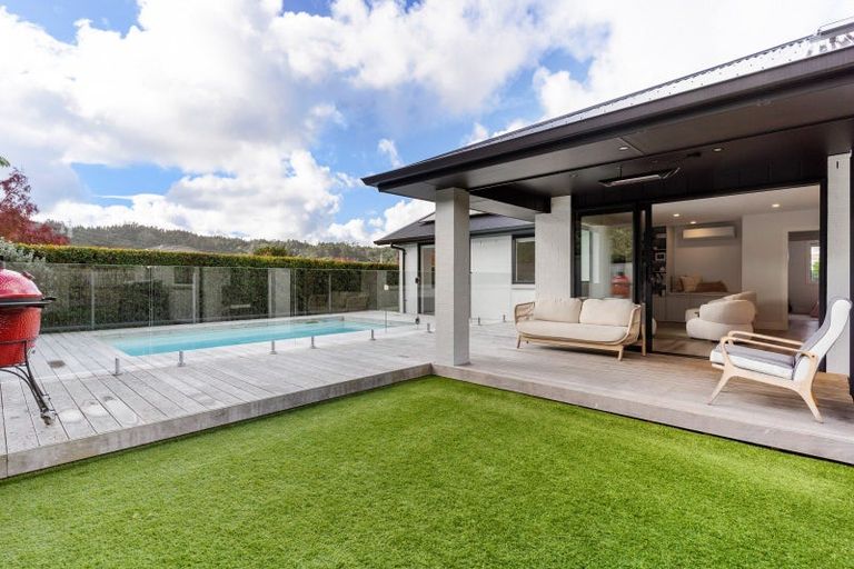 Photo of property in 15 Bellamont Street, Kumeu, 0810
