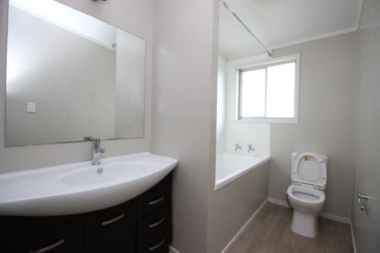 Photo of property in 6/66 Astley Avenue, New Lynn, Auckland, 0600