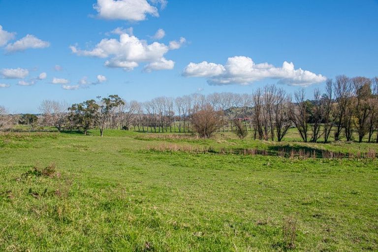 Photo of property in 174 Stoney Creek Road, Kaukapakapa, 0873