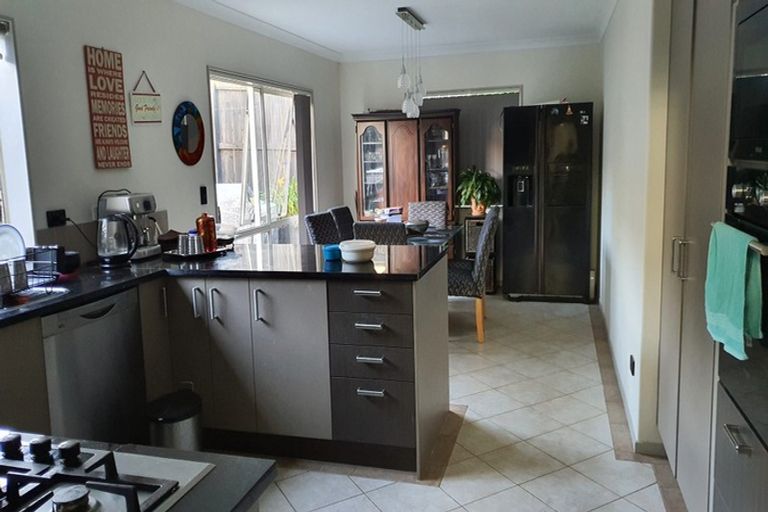 Photo of property in 76b Rathmar Drive, Manurewa, Auckland, 2105