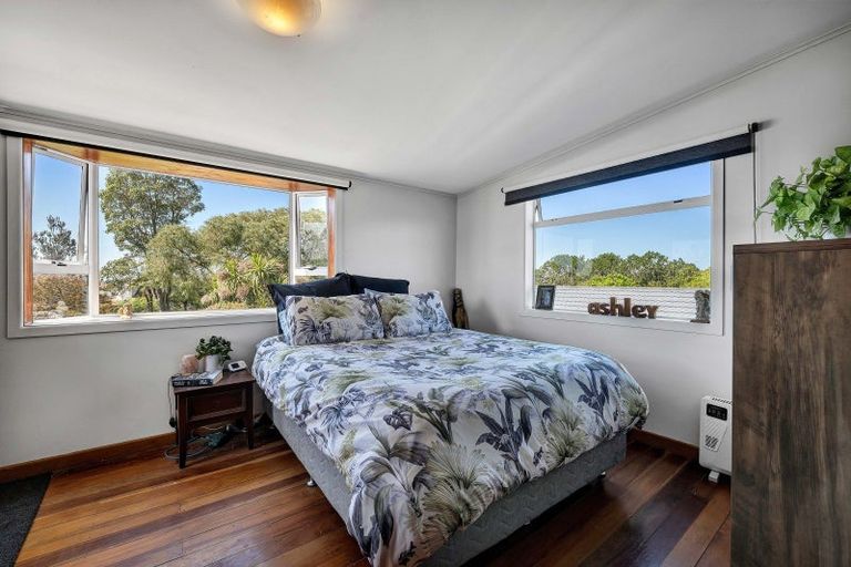 Photo of property in 263 Huatoki Street, Upper Vogeltown, New Plymouth, 4310