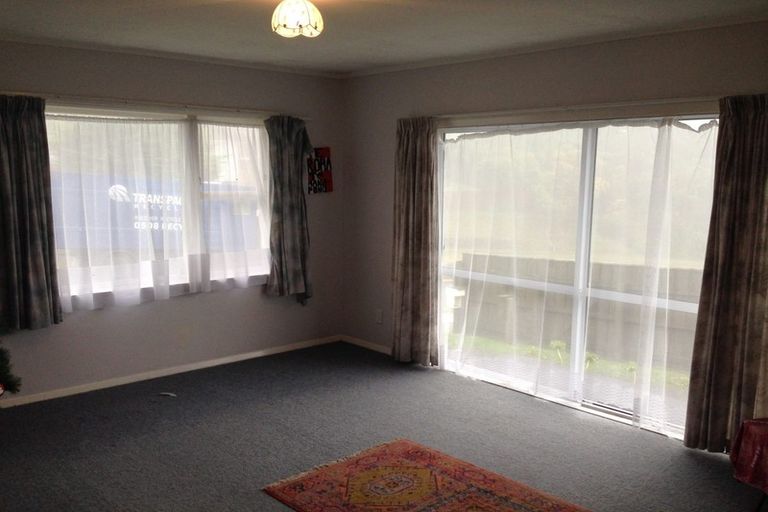 Photo of property in 1/276 Dowse Drive, Maungaraki, Lower Hutt, 5010