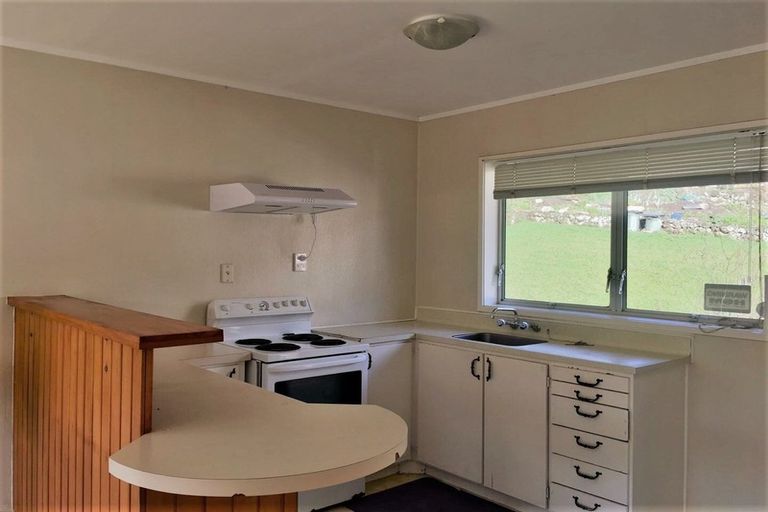 Photo of property in 2/80 Peach Road, Glenfield, Auckland, 0629